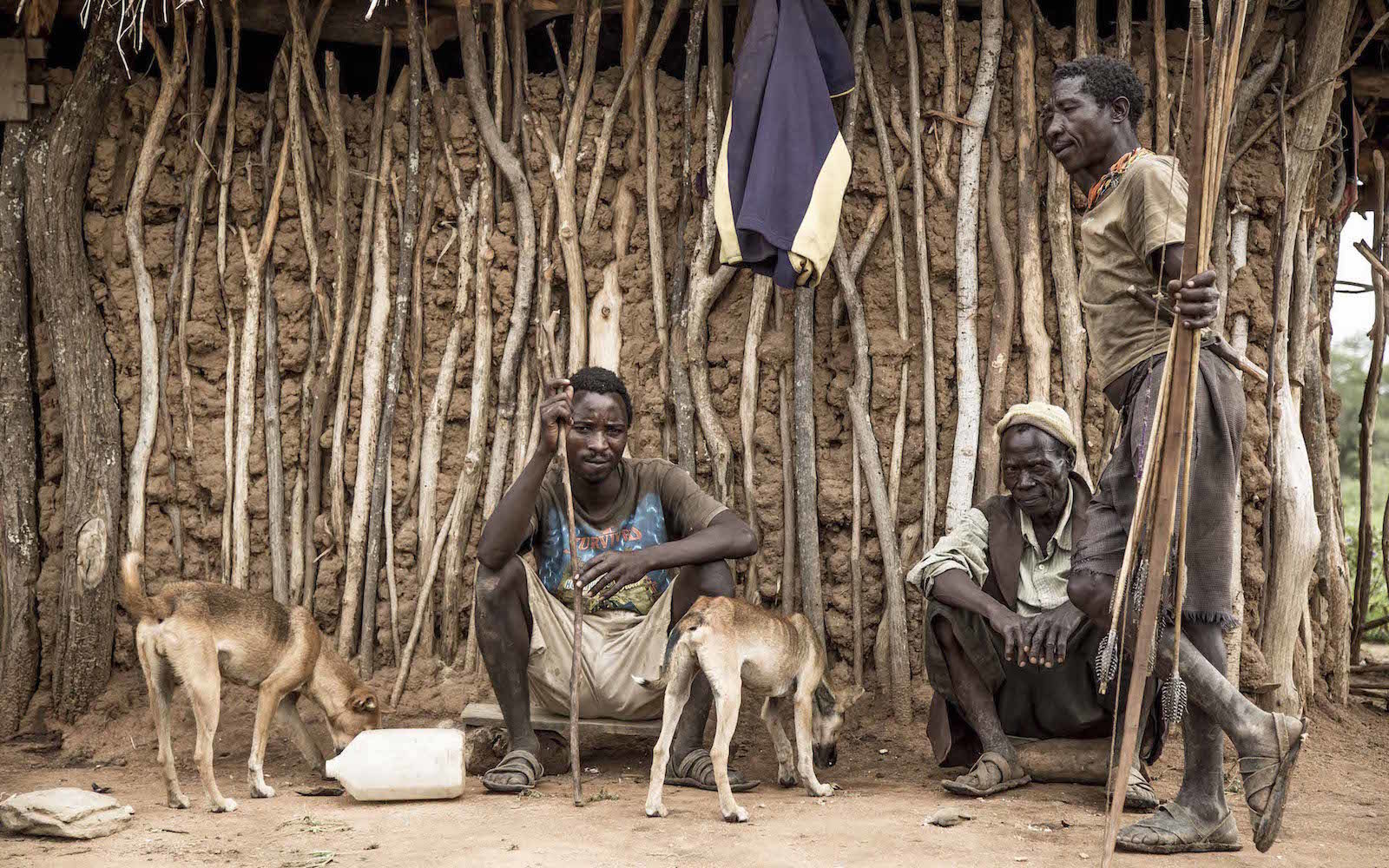 tirage photo sedentarisation chez les hadzabe de tanzanie