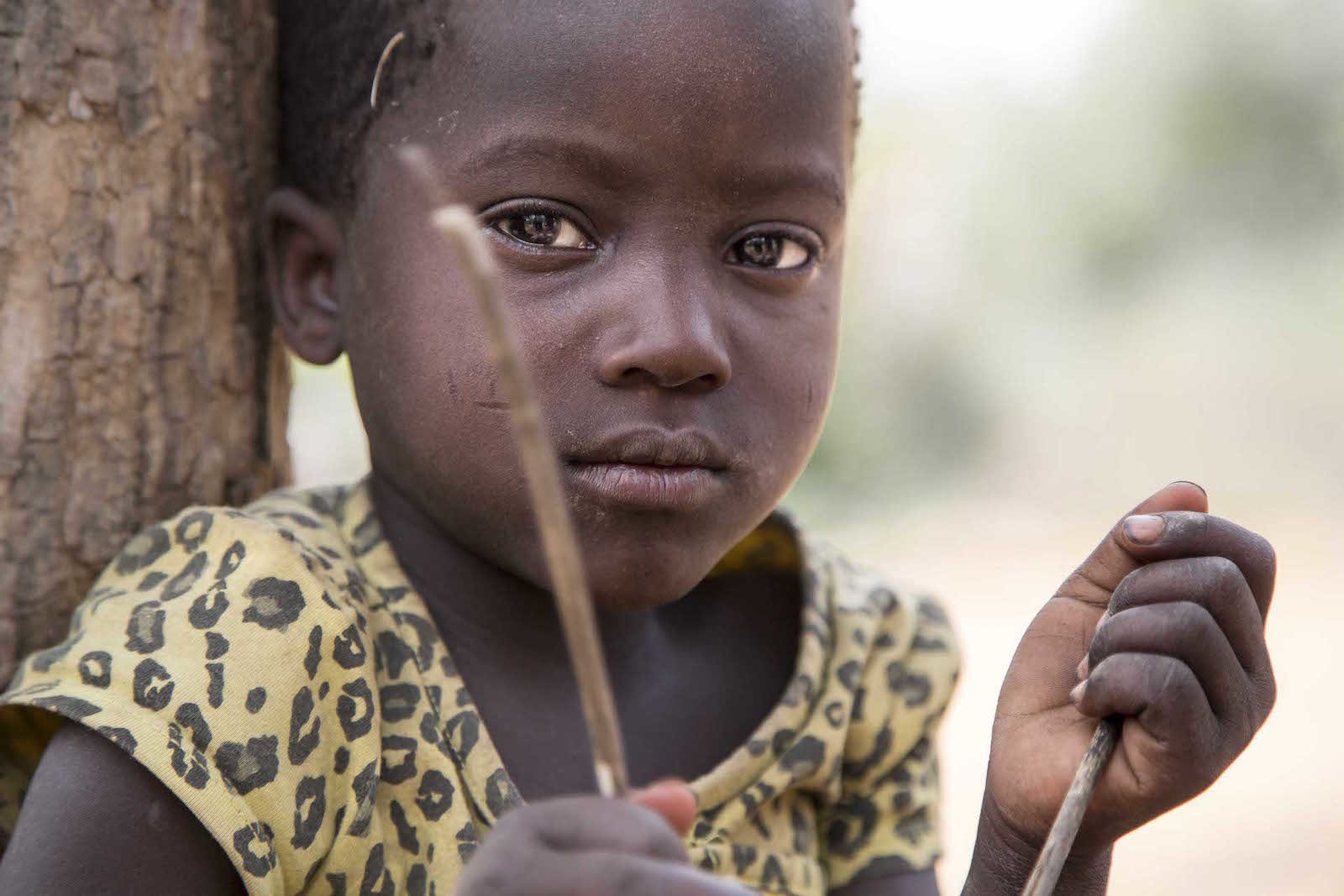 tirage photo serenite chez les hadzabe de tanzanie